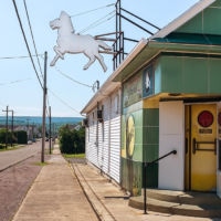 <a href="http://instagram.com/americansquares/ " target=blank>Leah Frances</a>